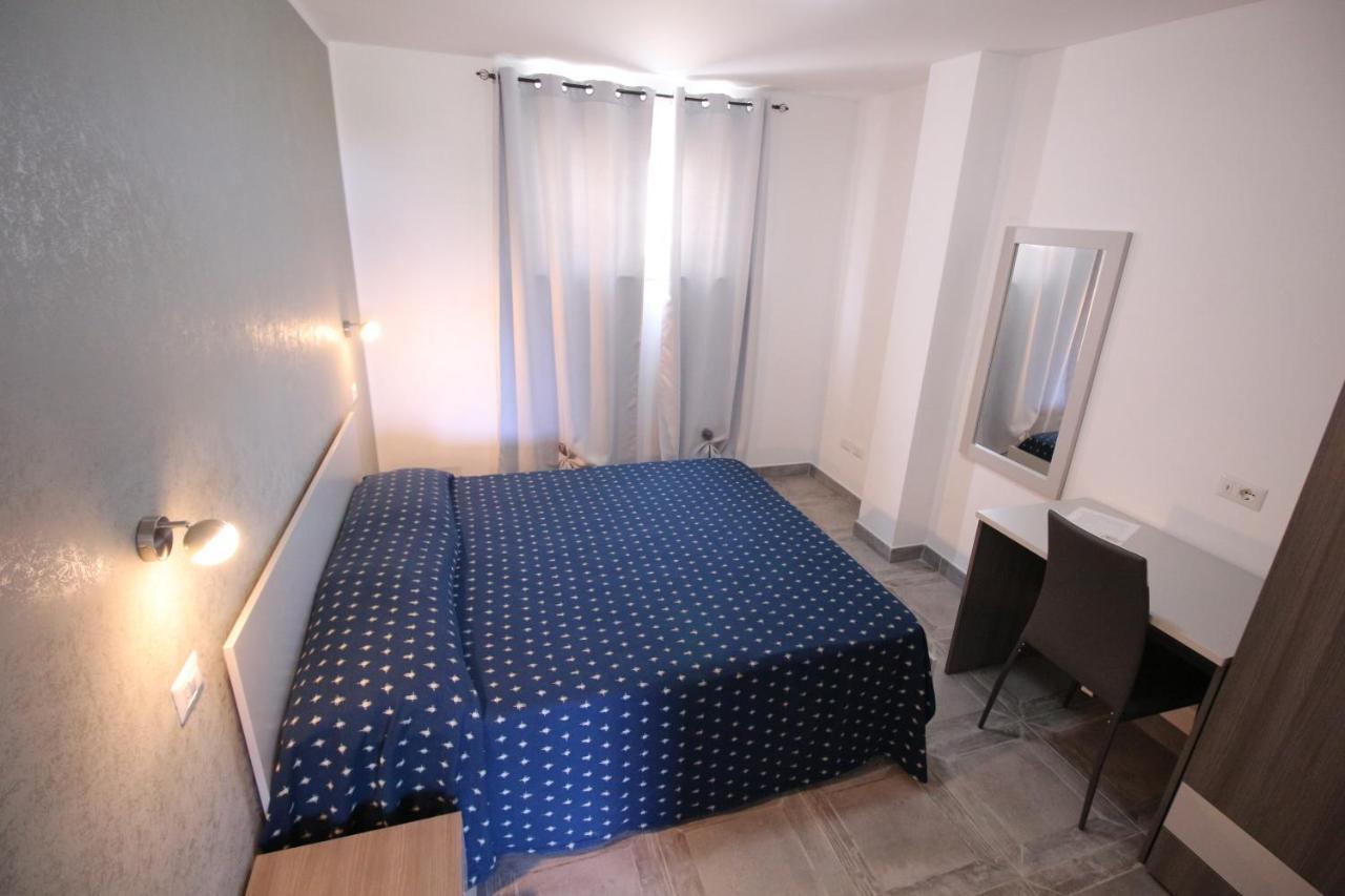 Chiaro Di Luna Apartamento Santa Domenica  Exterior foto