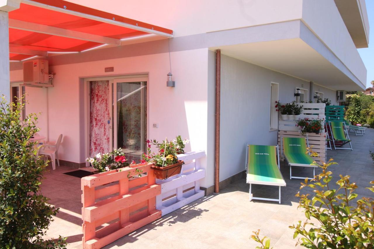 Chiaro Di Luna Apartamento Santa Domenica  Exterior foto