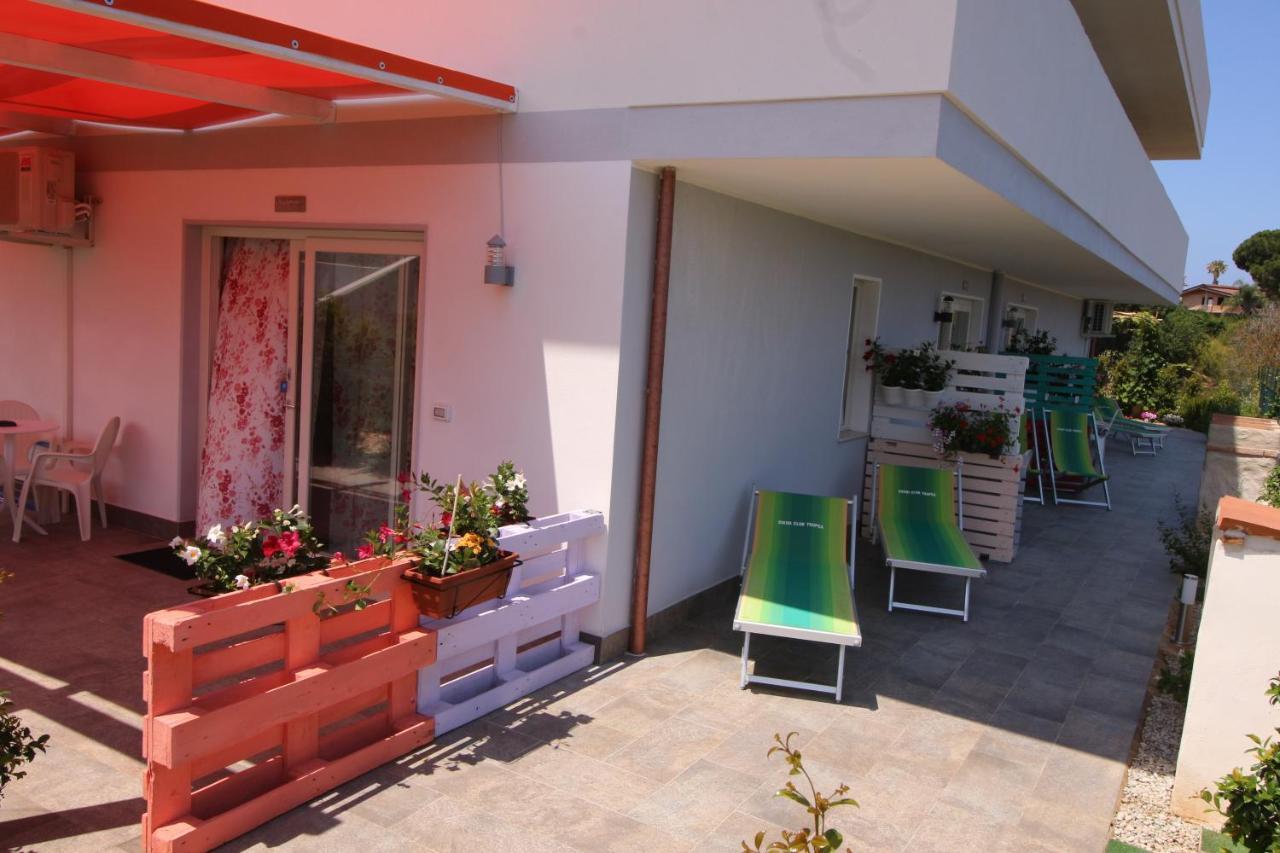 Chiaro Di Luna Apartamento Santa Domenica  Exterior foto